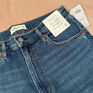 Abercrombie & Fitch, Ultra High Rise, Ankle Straight, Women, Size 32/14